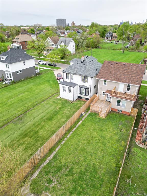 2170 MONTCLAIR Street, Detroit, MI 48214 — Photo 8