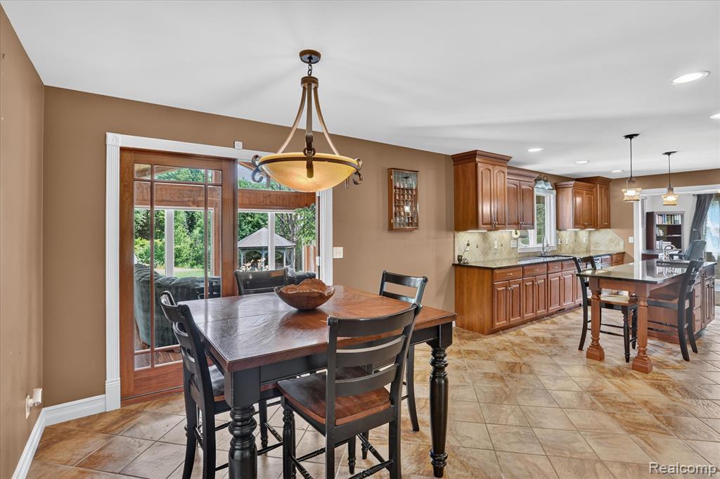 7186 River Road, Flushing, MI 48433 — Photo 9