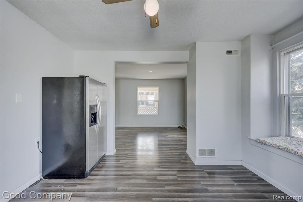 813 S Center Street, Royal Oak, MI 48067 — Photo 10