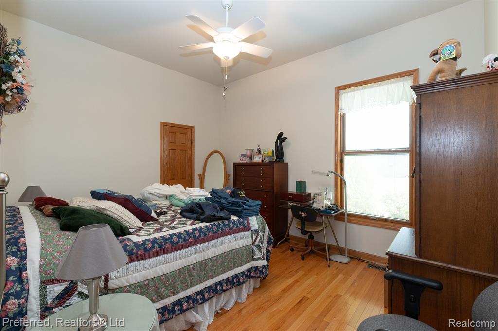 9769 Fawnwood Drive, Carleton, MI 48117 — Photo 32