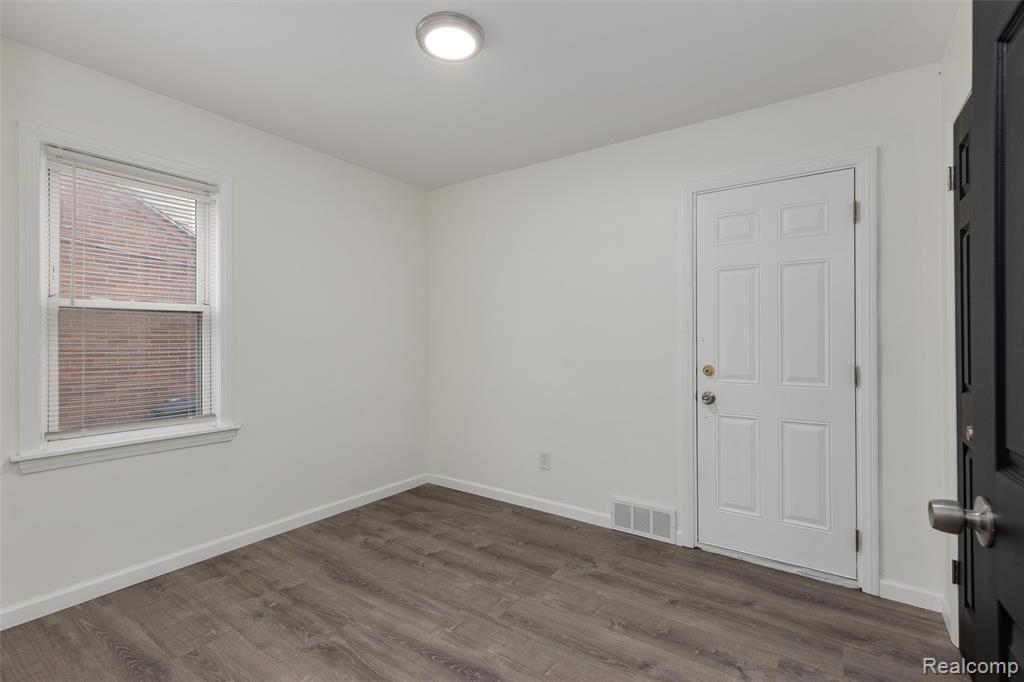 19477 Prest Street, Detroit, MI 48235 — Photo 17