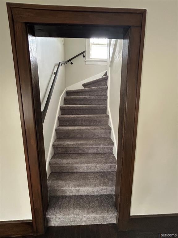 425 W Iroquois Road, Pontiac, MI 48341 — Photo 20