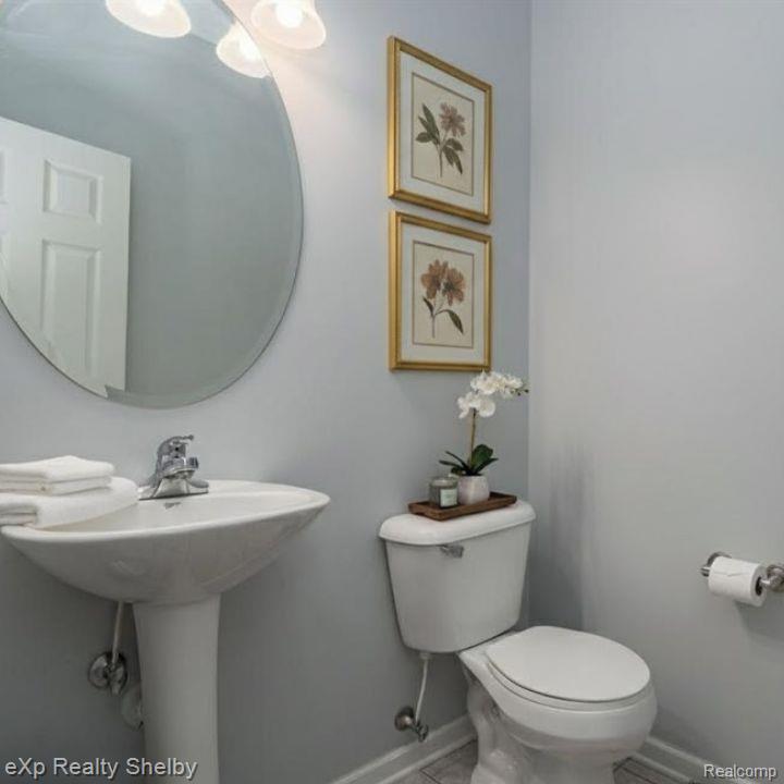 9103 Addington Drive, Commerce Twp, MI 48390 — Photo 9