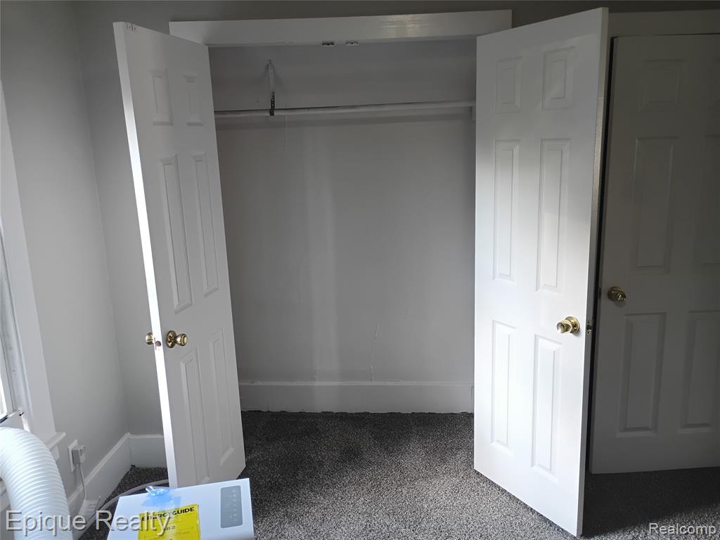 949 Boston Avenue, Waterford, MI 48328 — Photo 17