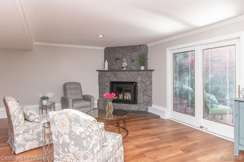 9117 Sussex Street, White Lake, MI — Photo 8