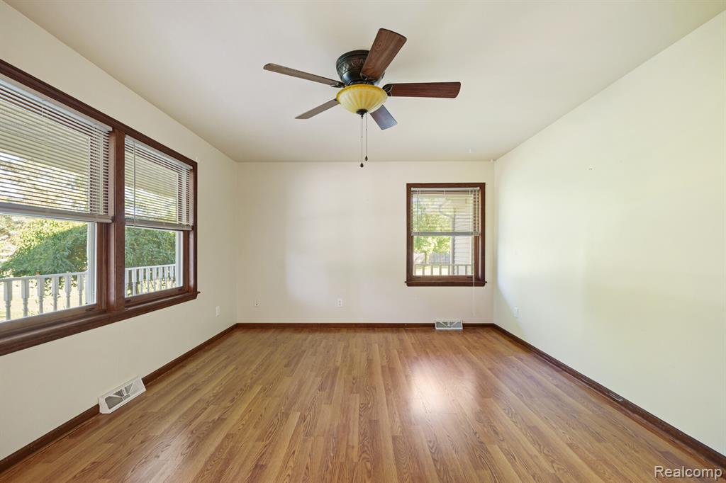8038 Duquette Road, Brockway, MI 48097 — Photo 10