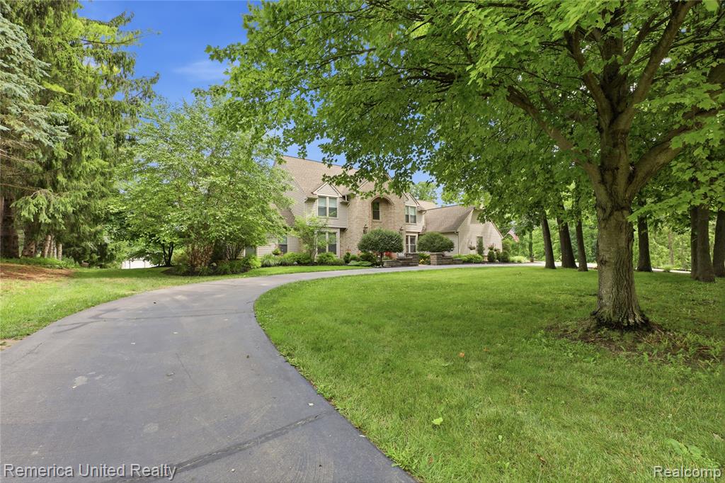 12825 Larkins Road, Brighton, MI 48114 — Photo 13