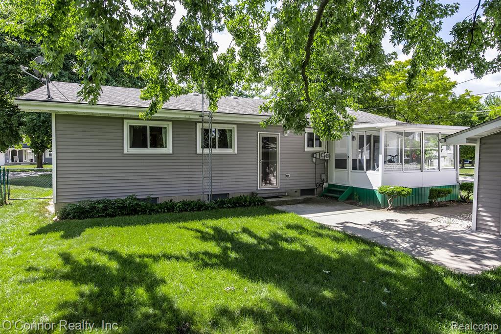 905 Virginia Avenue, Marysville, MI 48040 — Photo 30
