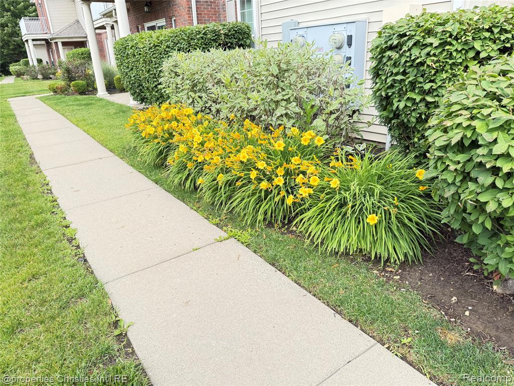 8413 Heywood Circle, Sterling Heights, MI 48312 — Photo 27
