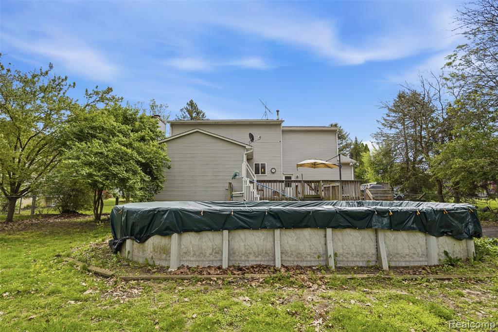 9293 Wildwood Lake Drive, Whitmore Lake, MI 48189 — Photo 33