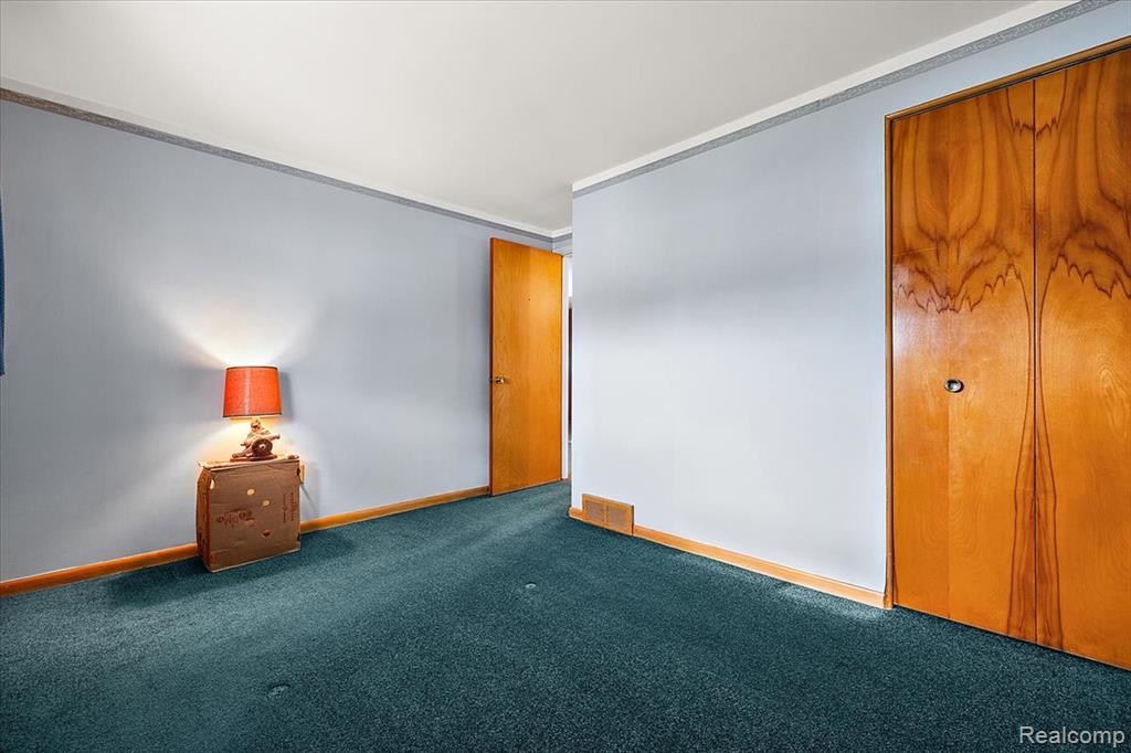 4215 Lexington Drive, Trenton, MI 48183 — Photo 24