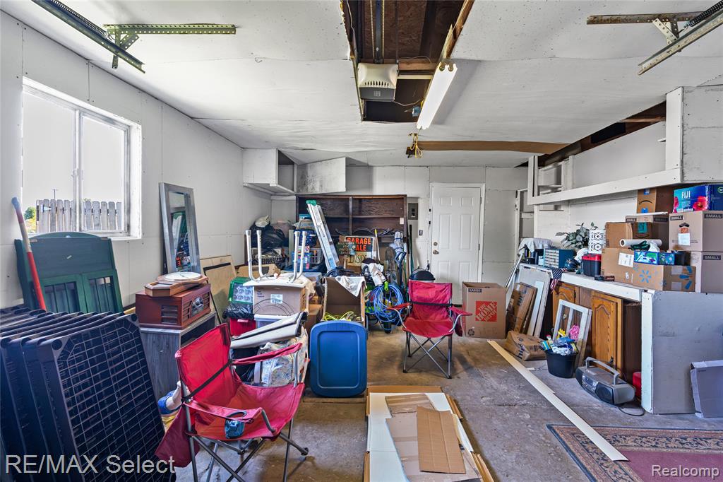 4075 Bristolwood Drive, Flint, MI 48507 — Photo 57