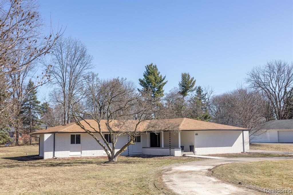 1661 Winthrop Road, Bloomfield Hills, MI 48302 — Photo 3