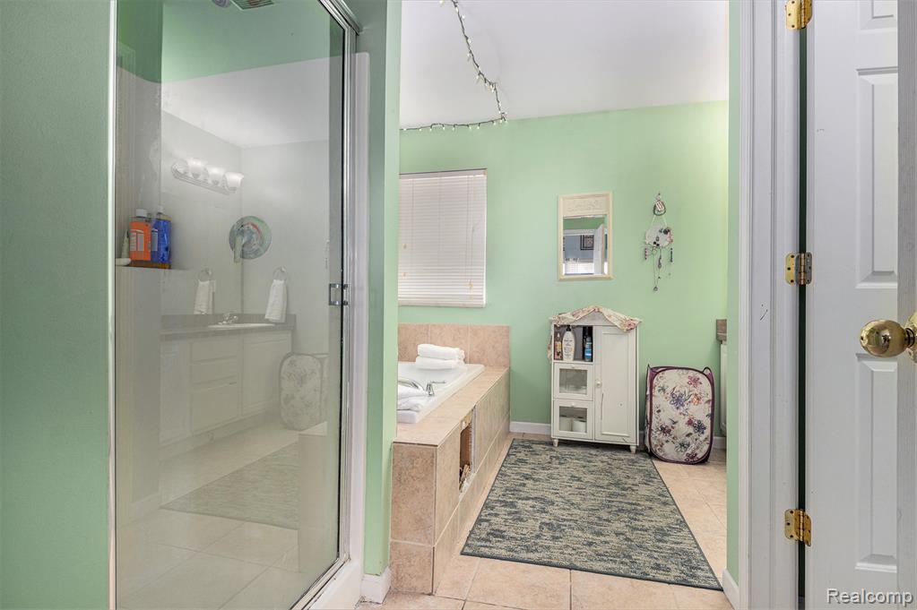 5304 Boomerang Circle, Newport, MI 48166 — Photo 16