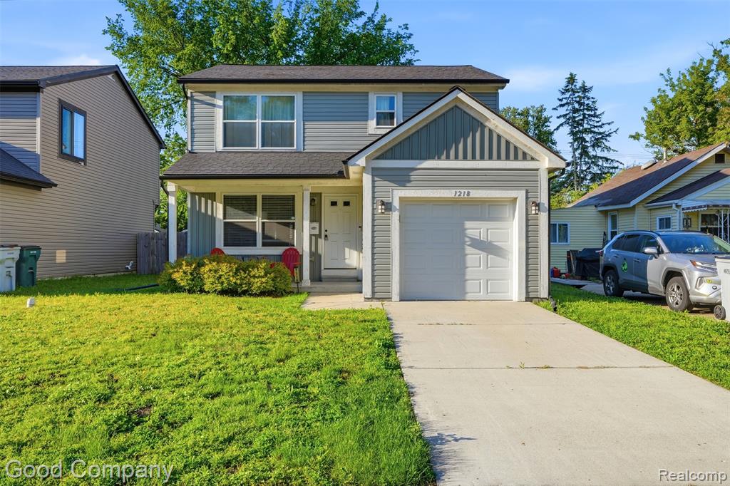 1218 E Bernhard Avenue, Hazel Park, MI 48030