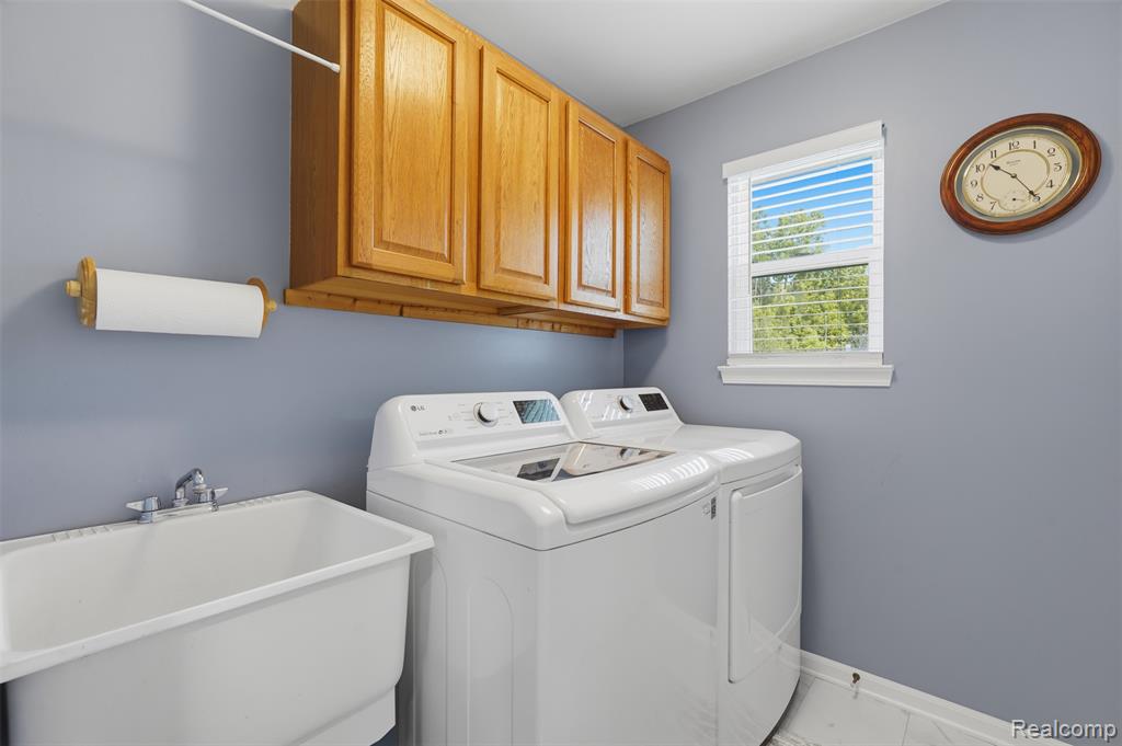 6263 Shadetree Court, Howell, MI 48843 — Photo 16