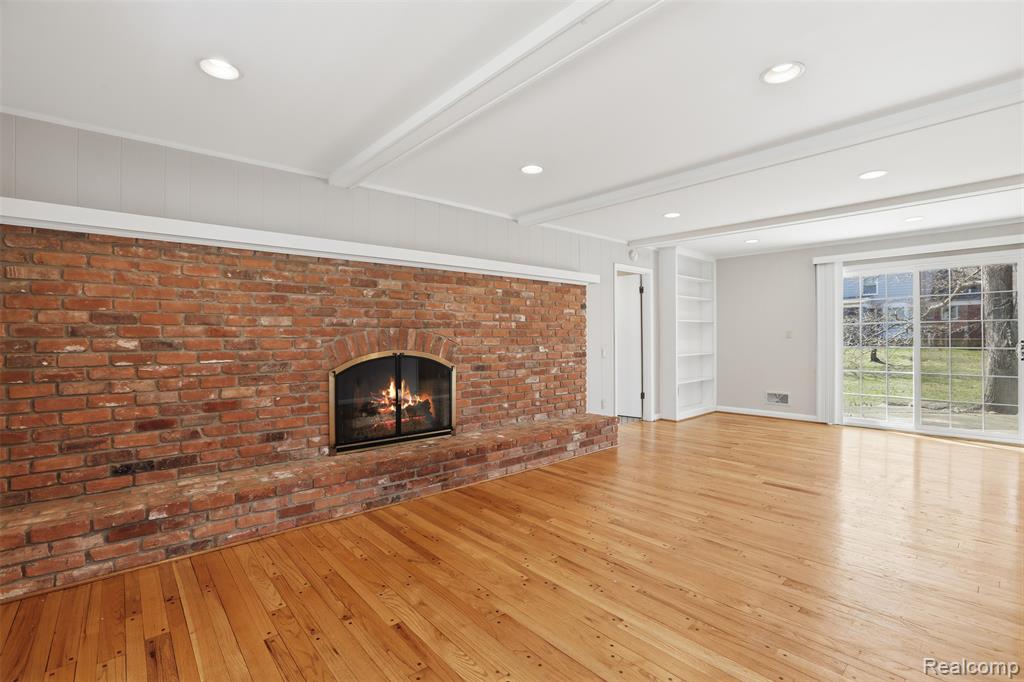 5972 Barnstable Court, West Bloomfield, MI — Photo 24