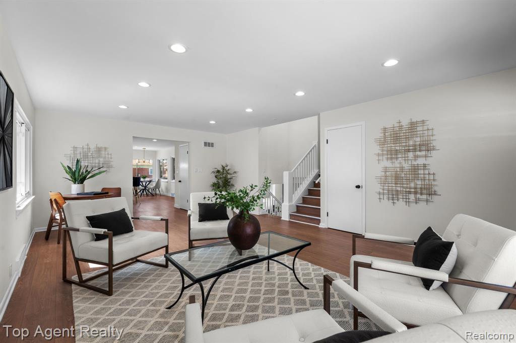 23701 Marlow Street, Oak Park, MI 48237 — Photo 13