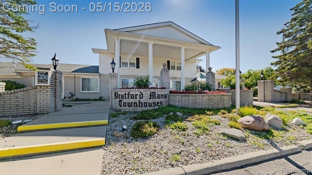 44 Stratford Lane, Rochester Hills, MI 48309 — Photo 34