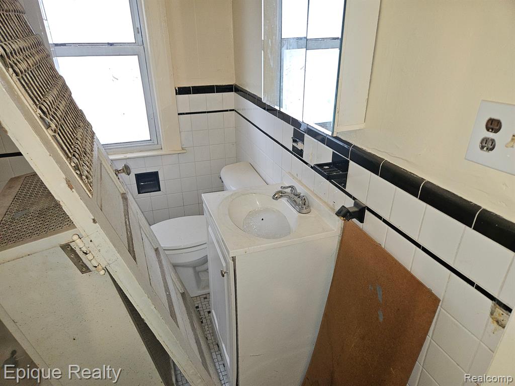 5297 VANCOUVER Street, Detroit, MI 48204 — Photo 16