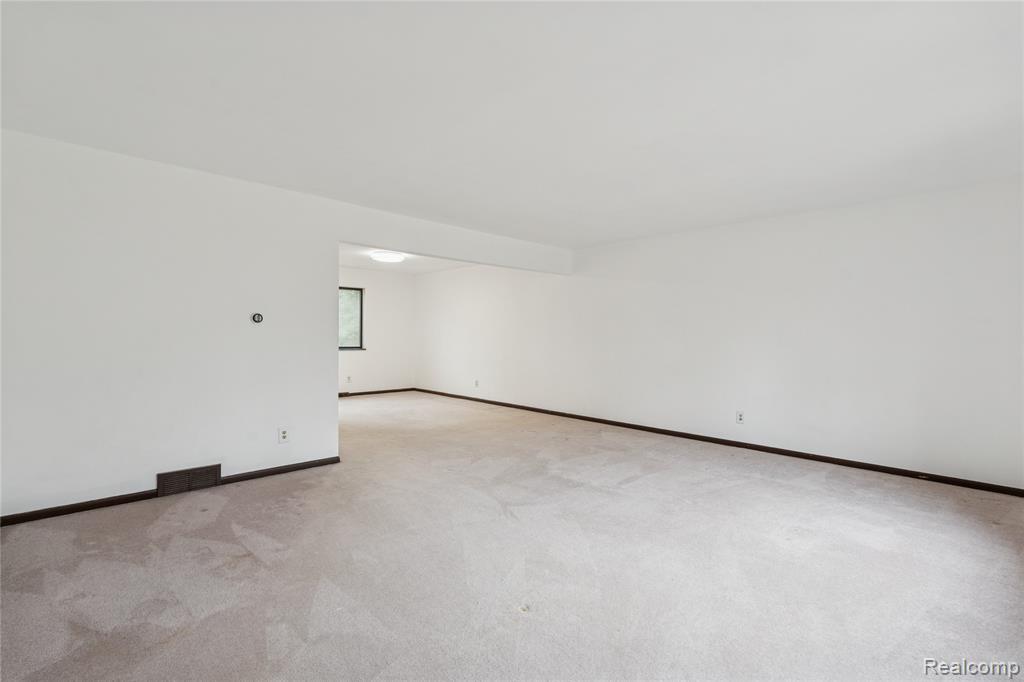 6570 Perryville Road, Holly, MI 48442 — Photo 13