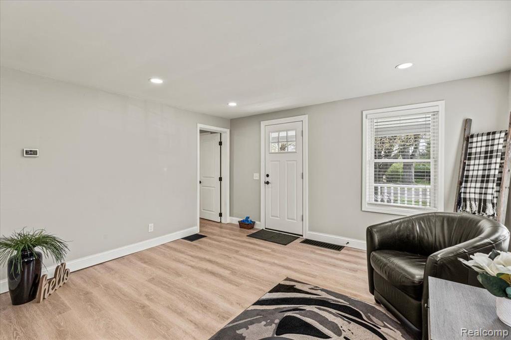 25 PEARL Street, Oxford, MI 48371 — Photo 15