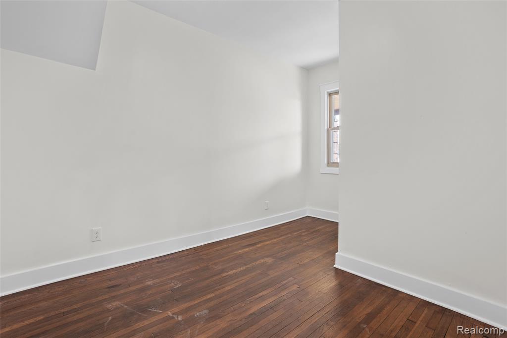 900 Hazelwood Street, Detroit, MI 48202 — Photo 14