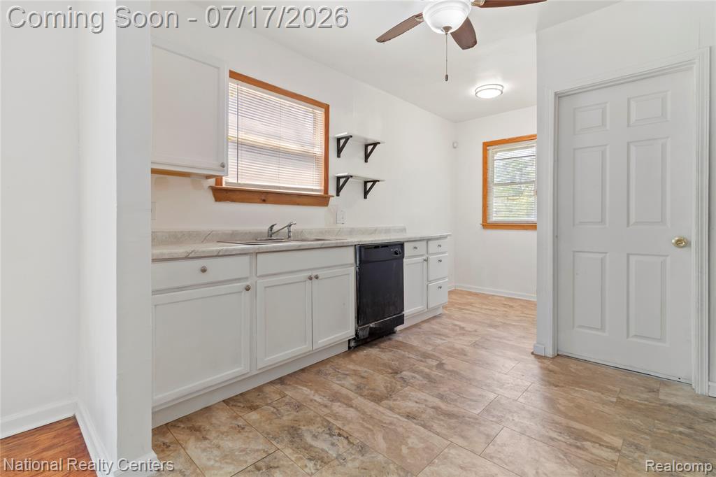 9281 Boleyn Street, Detroit, MI 48224 — Photo 9