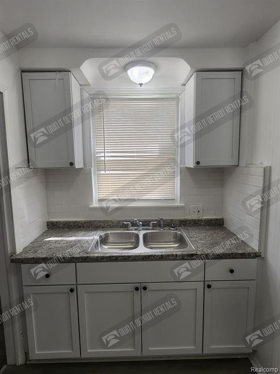 9950 Lauder Street, Detroit, MI 48227 — Photo 9
