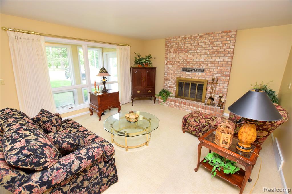 5340 Brobeck Street, Flint, MI 48532 — Photo 2
