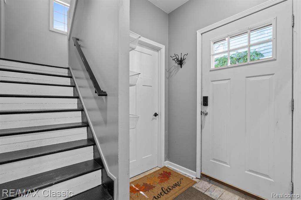 11478 E Shore Drive, Whitmore Lake, MI 48189 — Photo 12