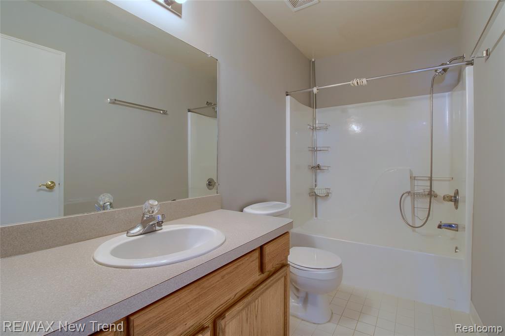3241 Buckhorn Court, Ann Arbor, MI 48105 — Photo 29