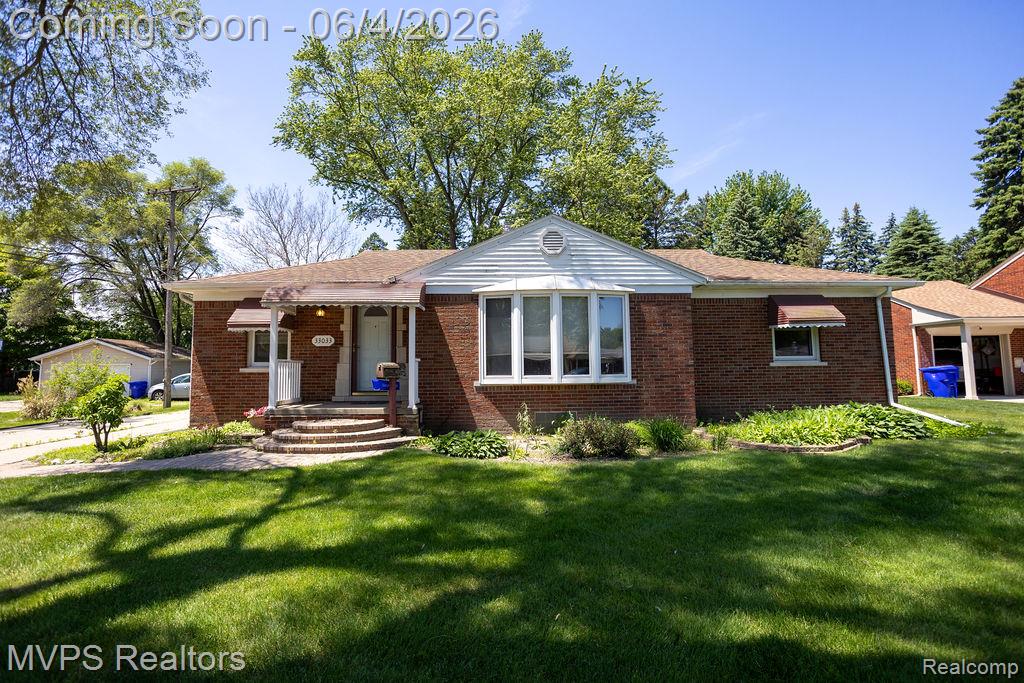 33033 Edgegrove, Fraser, MI 48026