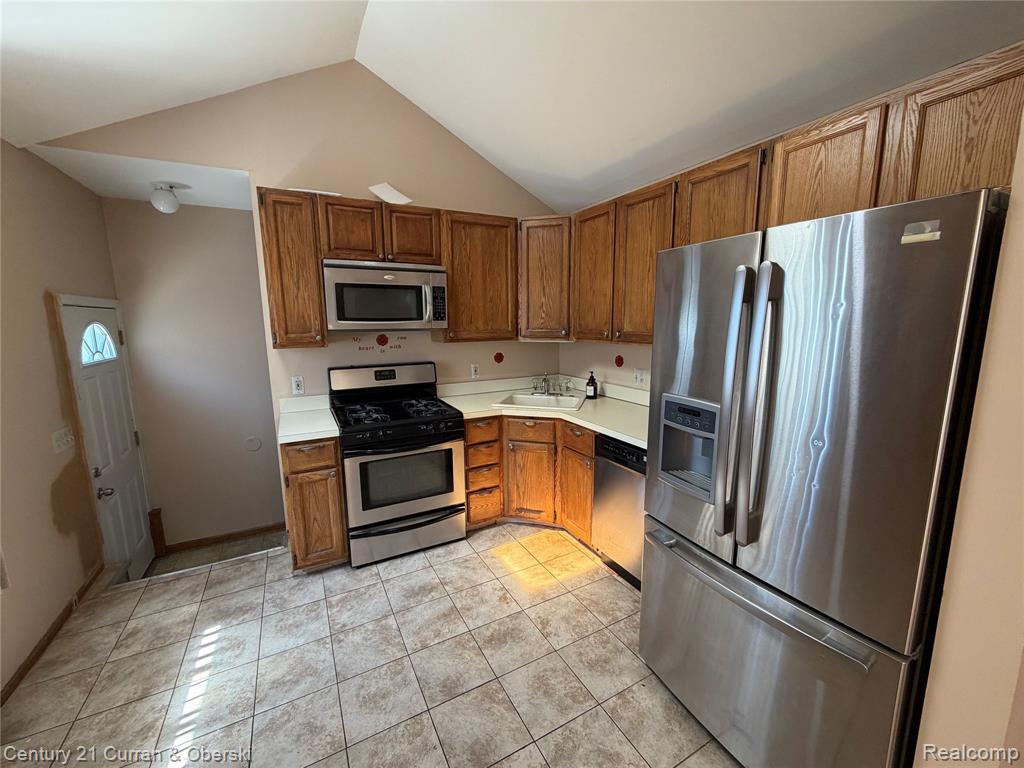 5715 N Gulley Road, Dearborn Heights, MI 48127 — Photo 4