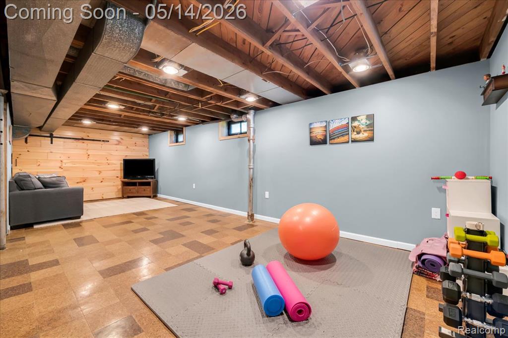 900 N Edison Avenue, Royal Oak, MI 48067 — Photo 13