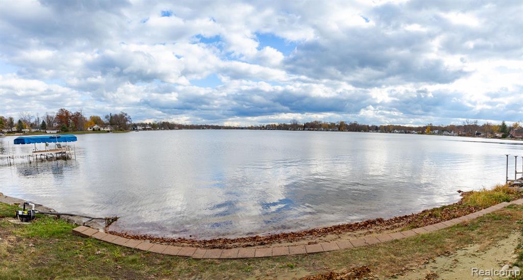 9149 LONGCROFT Drive, White Lake, MI — Photo 49