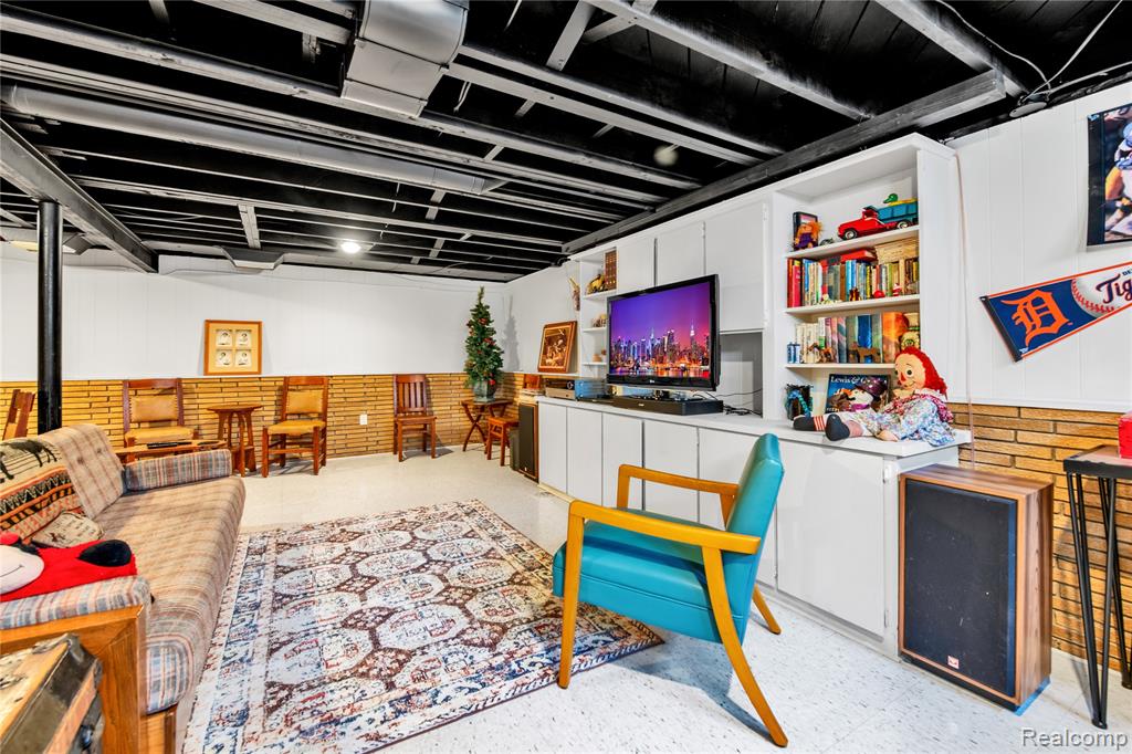 4006 Highfield Road, Royal Oak, MI 48073 — Photo 13