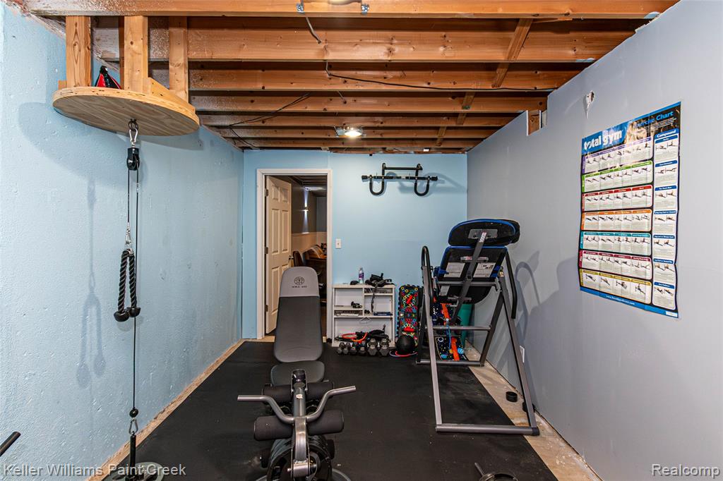 35452 Saint Clair Drive, New Baltimore, MI 48047 — Photo 40