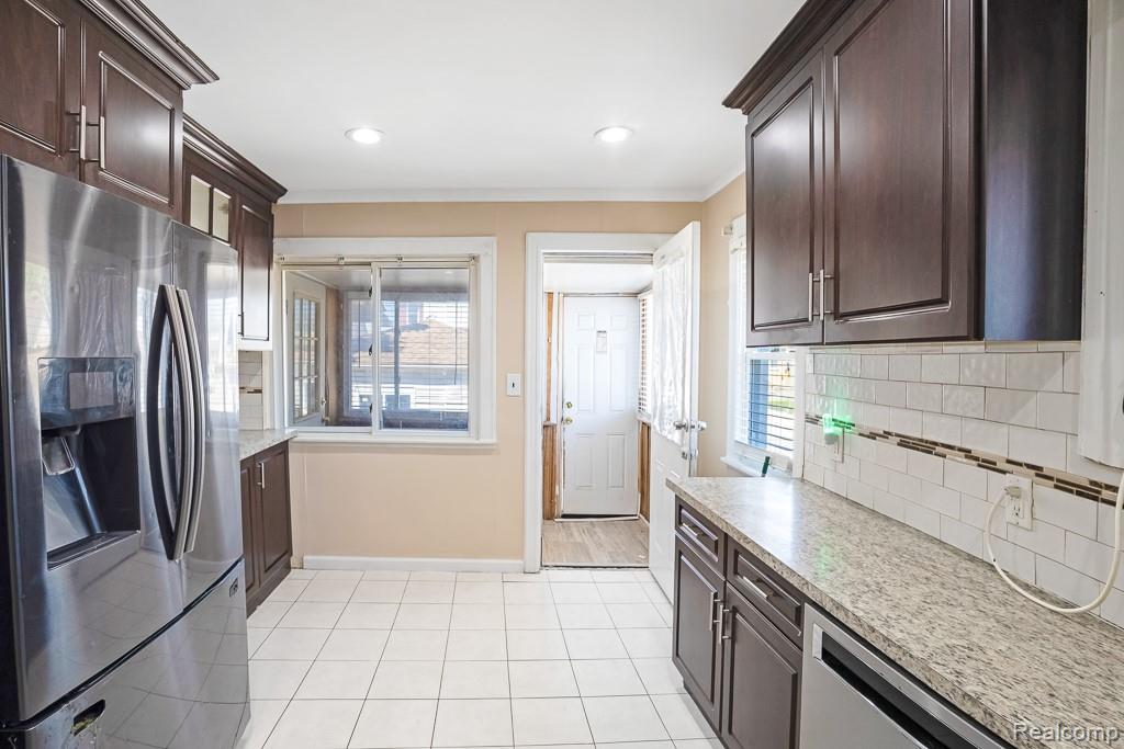 4663 Mead Street N, Dearborn, MI 48126 — Photo 19