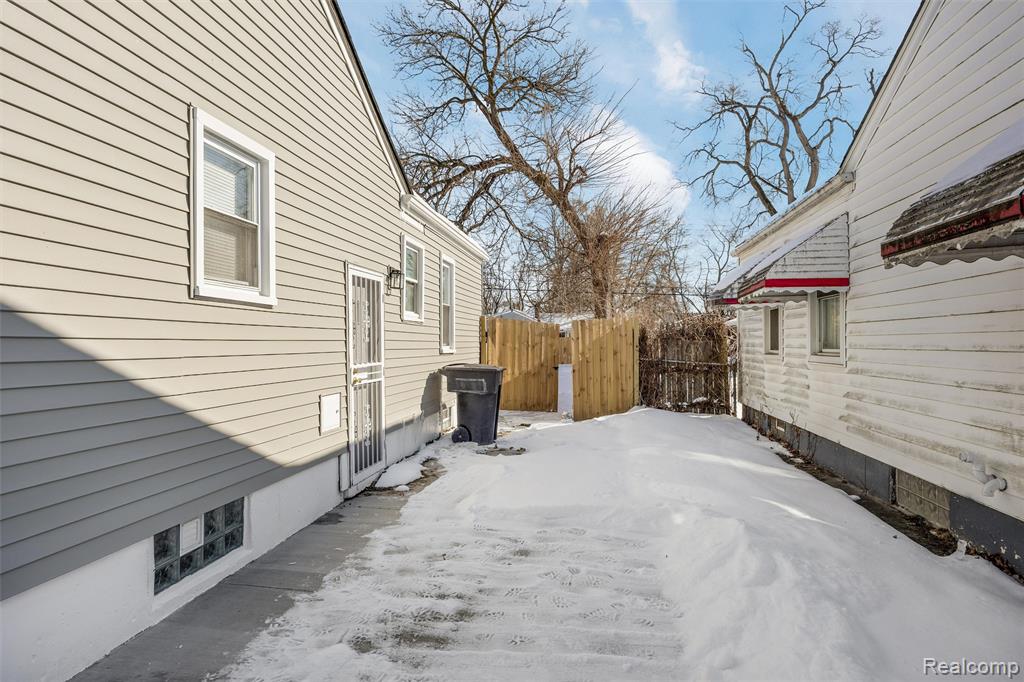 19286 Northrop Street, Detroit, MI 48219 — Photo 19