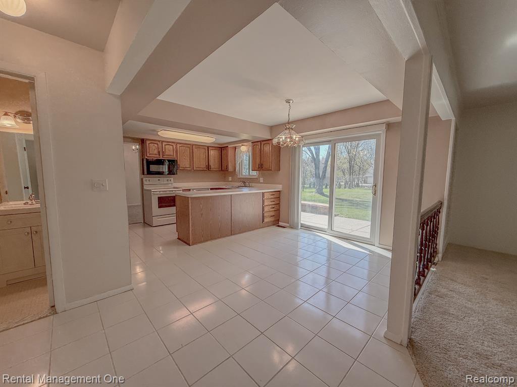 5326 FALMOUTH Drive, Troy, MI 48085 — Photo 4