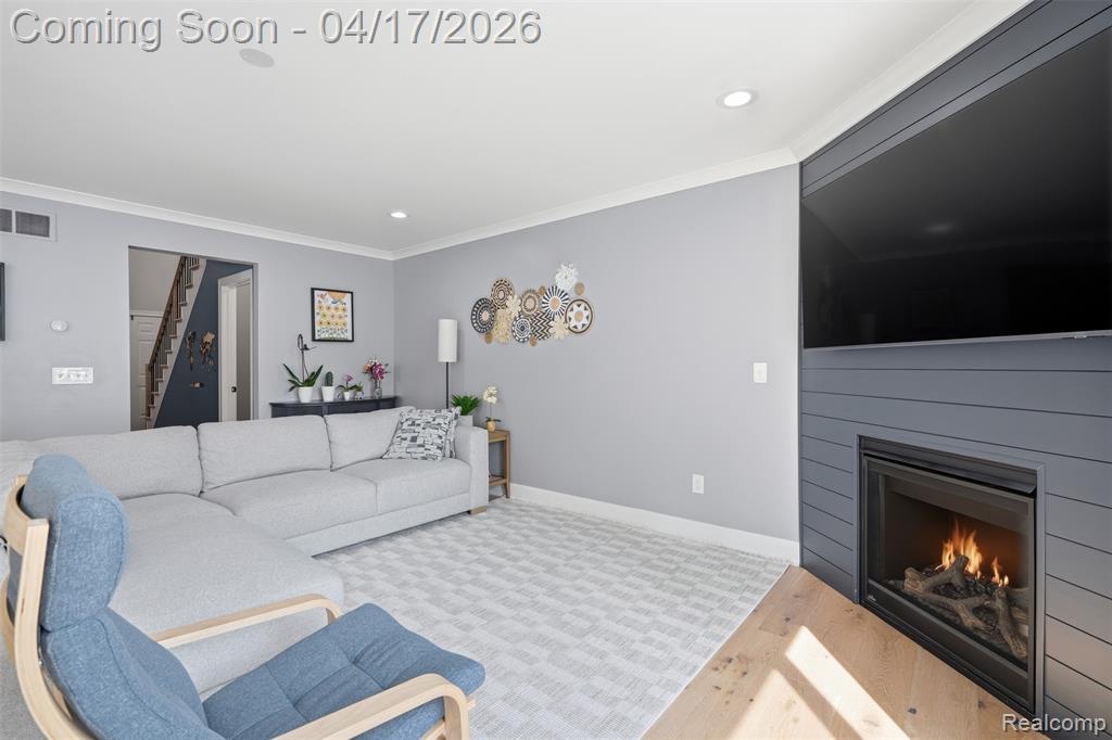 15918 Camperdown Avenue, Clinton Twp, MI 48035 — Photo 8