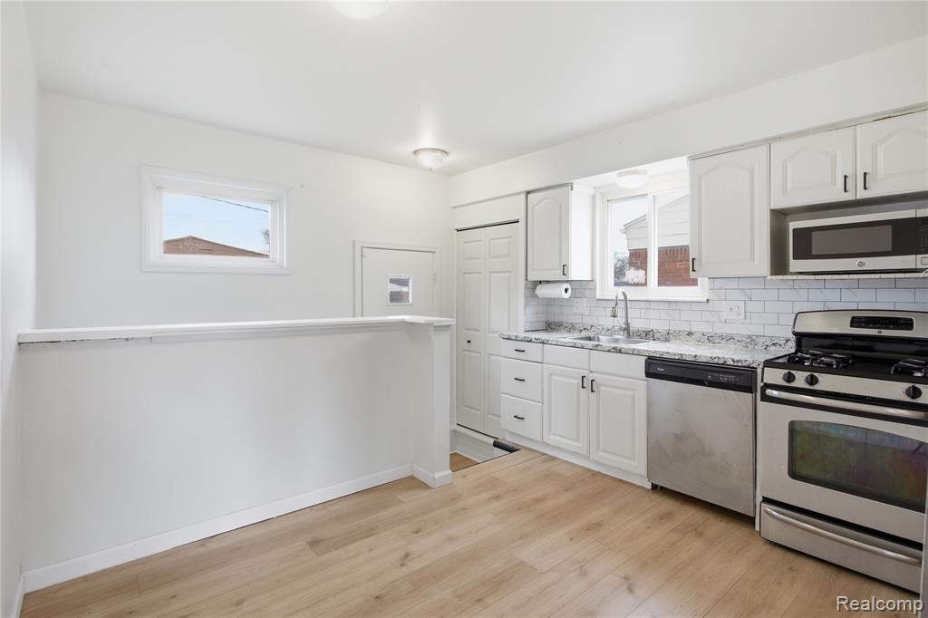 15225 Common Road, Roseville, MI 48066 — Photo 10