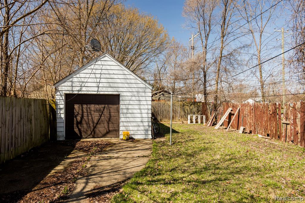 7551 RUTHERFORD Street, Detroit, MI 48228 — Photo 26