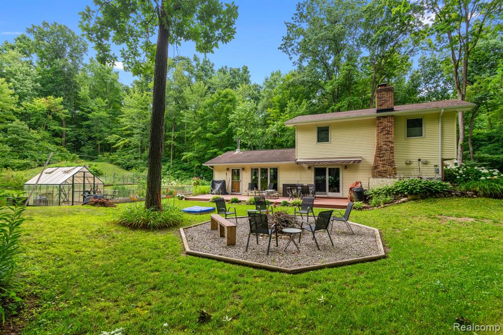 5500 Hartland Road, Fenton, MI 48430 — Photo 5