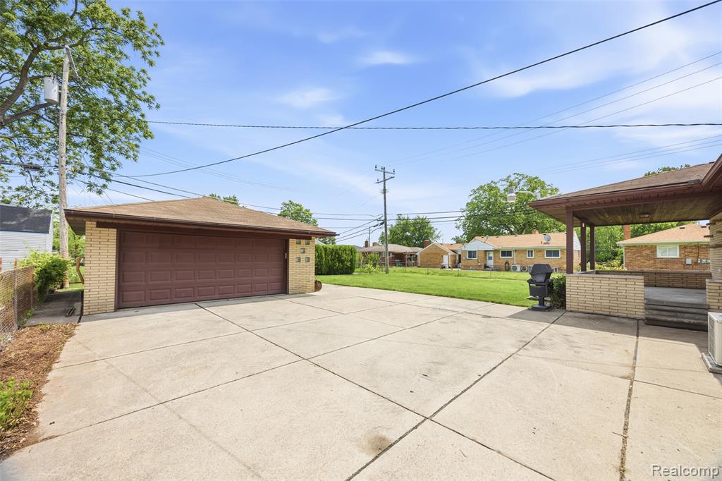 6532 Rockdale Street, Dearborn Heights, MI 48127 — Photo 2