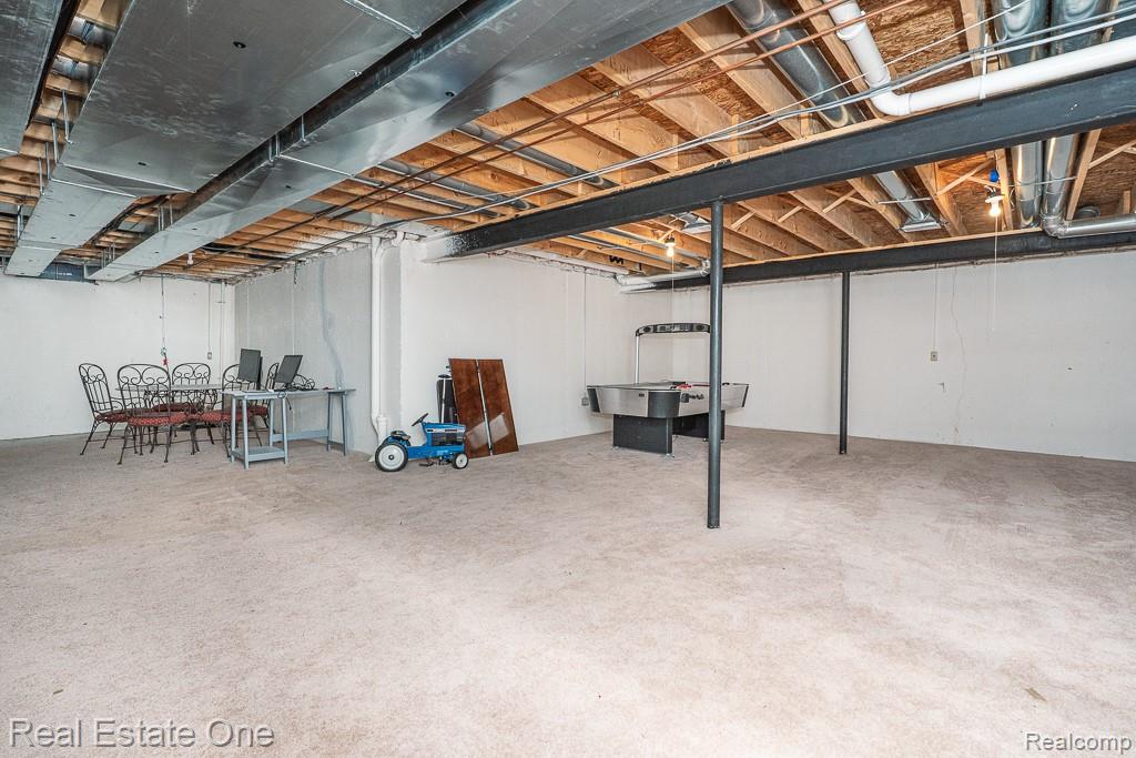 4595 Dunbar Court, Rochester, MI 48306 — Photo 33