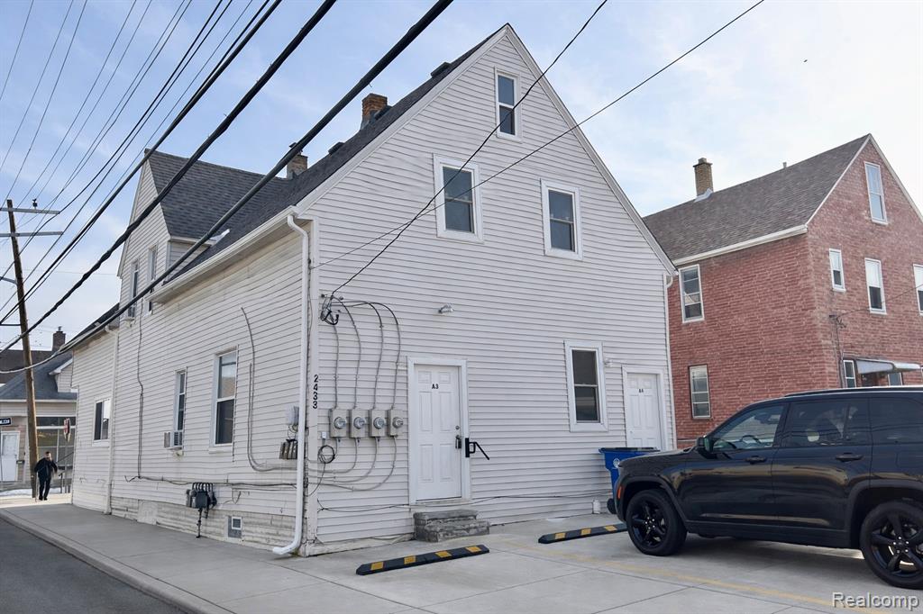 2433 Pulaski Street, Hamtramck, MI 48212 — Photo 14