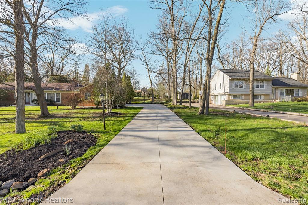 4550 Patrick Road, West Bloomfield, MI — Photo 47