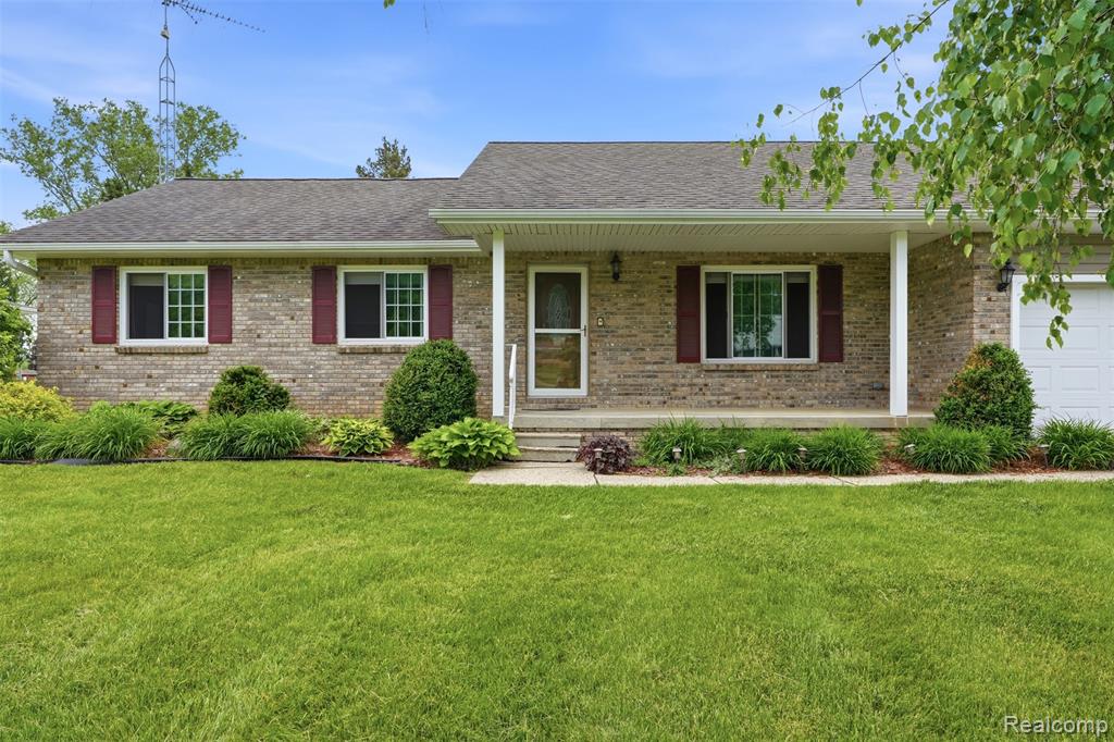 2482 Valley Lane Drive, Grand Blanc, MI 48439 — Photo 3